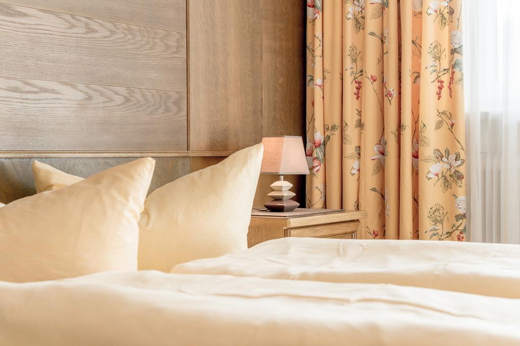 Ferienhaus Apart Sonnzeit Зельден Номер фото